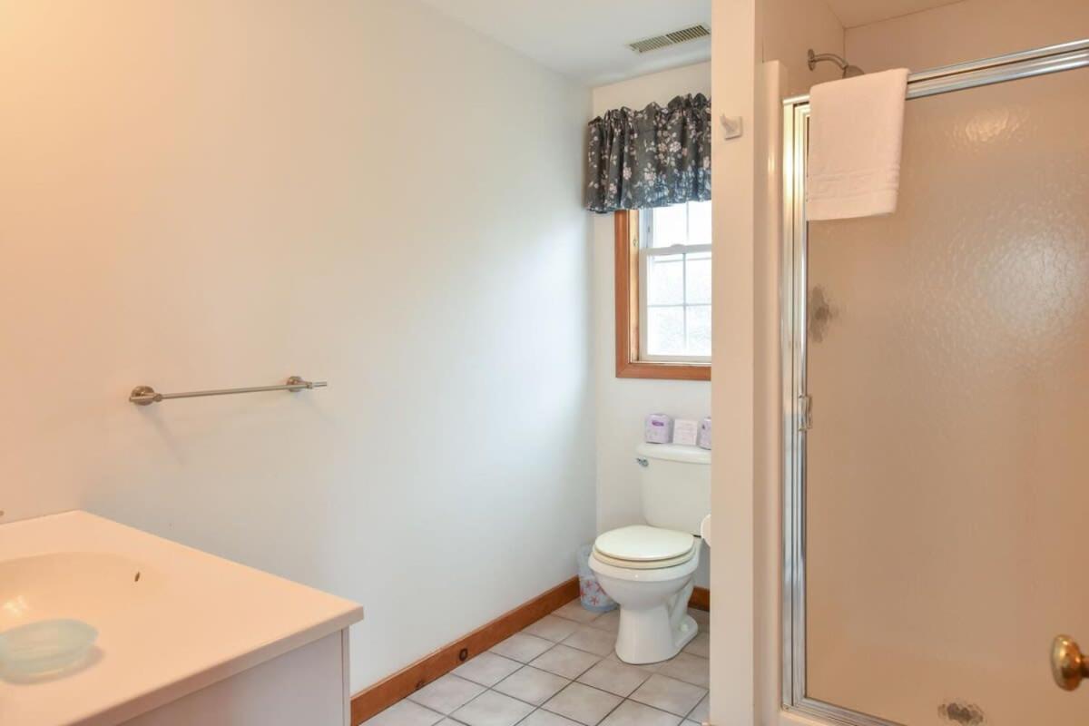 12216 - Beautiful Views Of Cape Cod Bay Access To Private Beach Easy Access To P-Town Truro Exterior photo