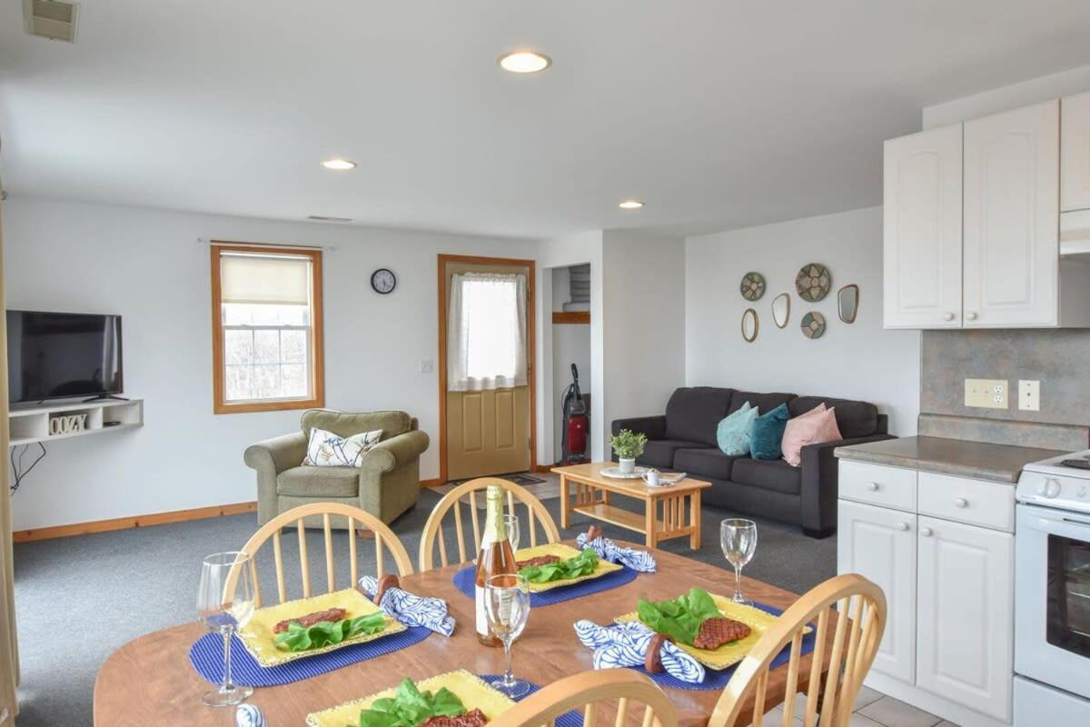 12216 - Beautiful Views Of Cape Cod Bay Access To Private Beach Easy Access To P-Town Truro Exterior photo