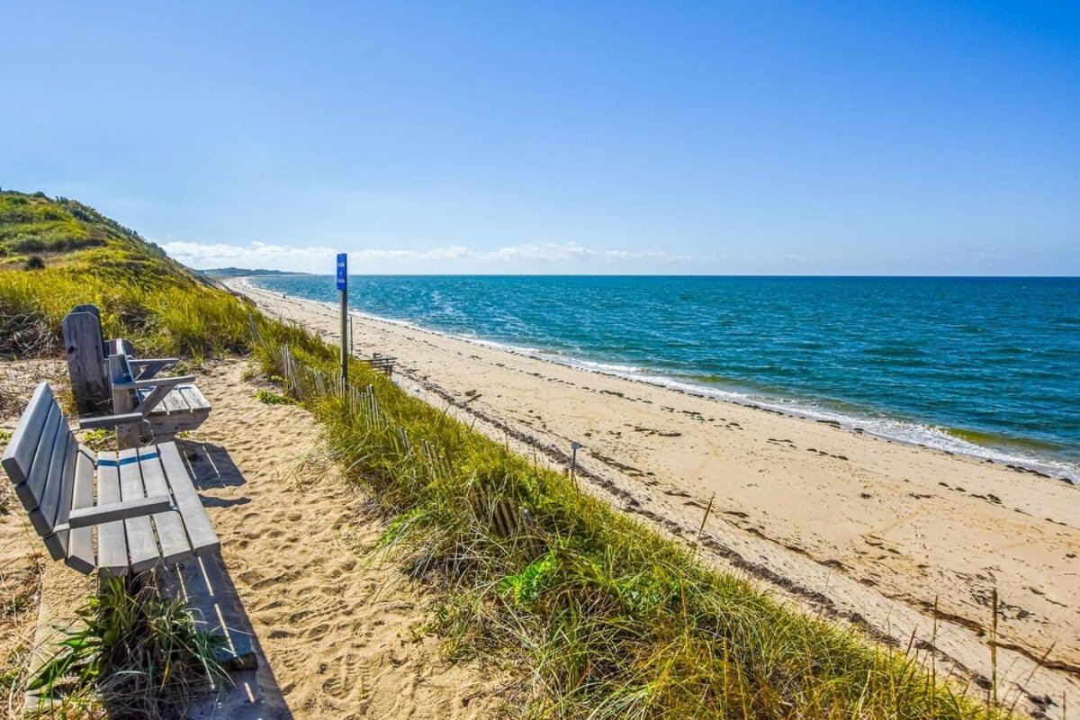 12216 - Beautiful Views Of Cape Cod Bay Access To Private Beach Easy Access To P-Town Truro Exterior photo