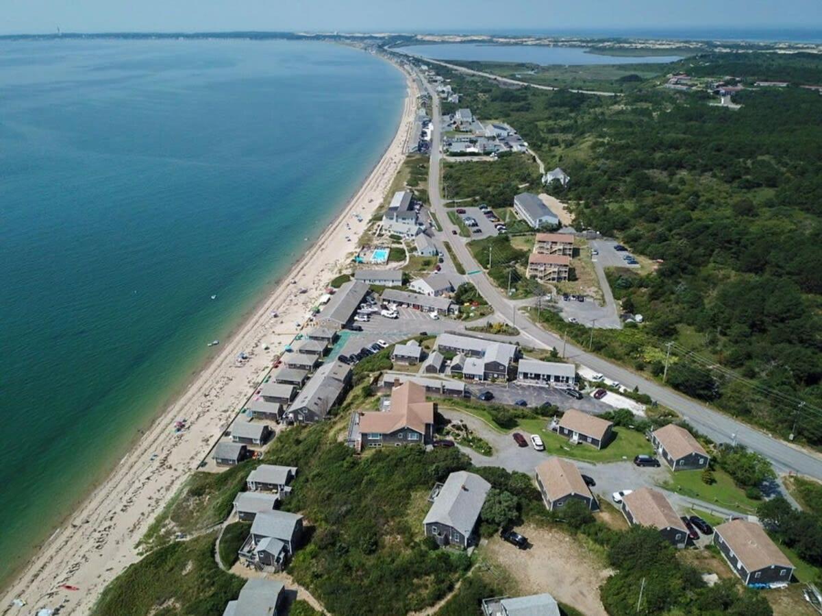 12216 - Beautiful Views Of Cape Cod Bay Access To Private Beach Easy Access To P-Town Truro Exterior photo